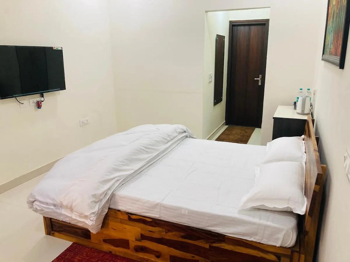 Private Room With Balcony, Wifi And Smart Tv Panchkula 0*,  India