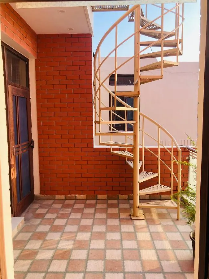 Homestay Private Room With Balcony, Wifi And Smart Tv Panchkula